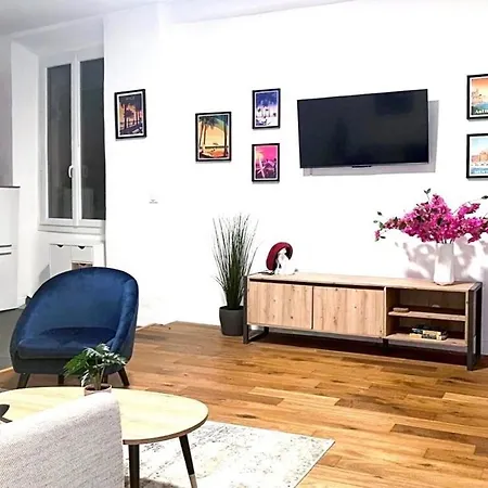 Urban Cocoon # Old Town & Beaches